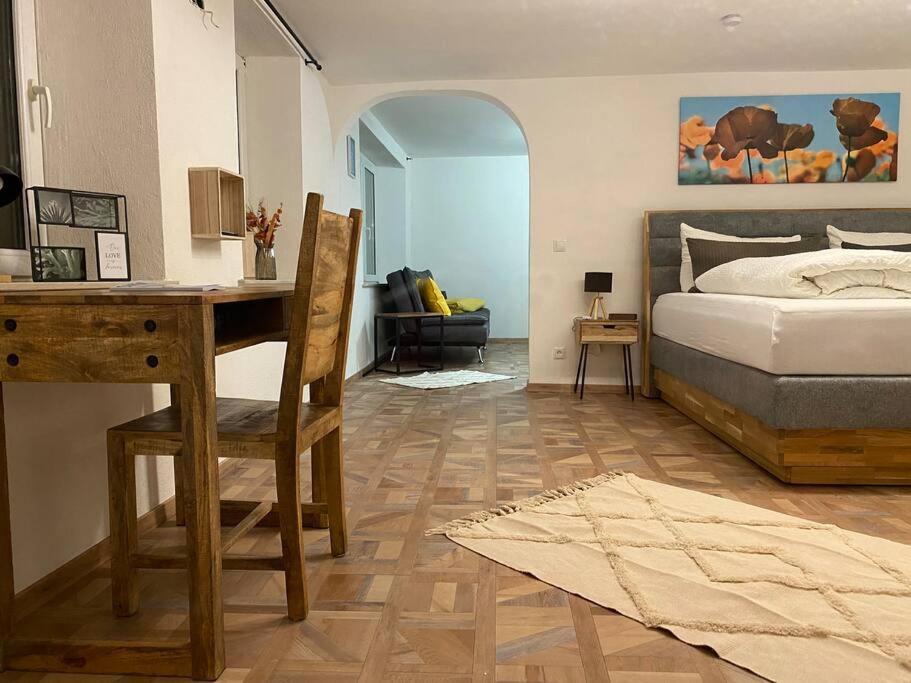 Ferienwohnung Kleinod Sayn Бендорф Экстерьер фото